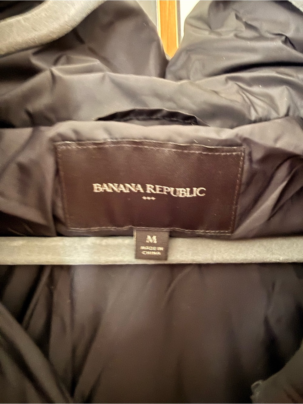 Banana Republic Black Puffer Coat, warm and cozy like a sleeping bag! Never worn - Picture 4 of 9